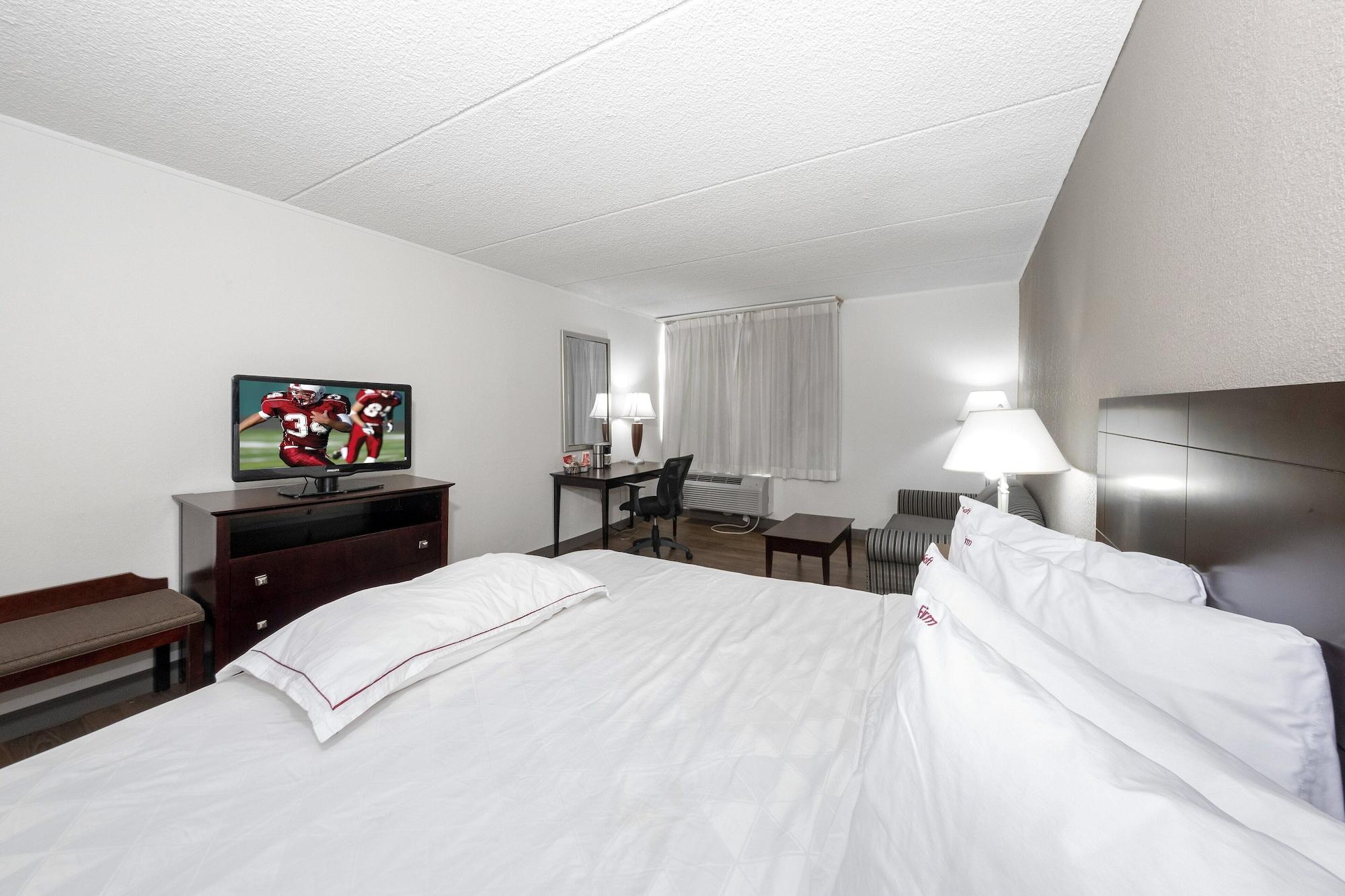 Red Roof Inn Plus Newark Liberty Airport - Carteret Exteriér fotografie